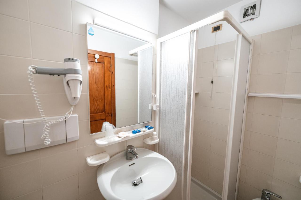 Smart Hotel Renzi Folgarida Ngoại thất bức ảnh